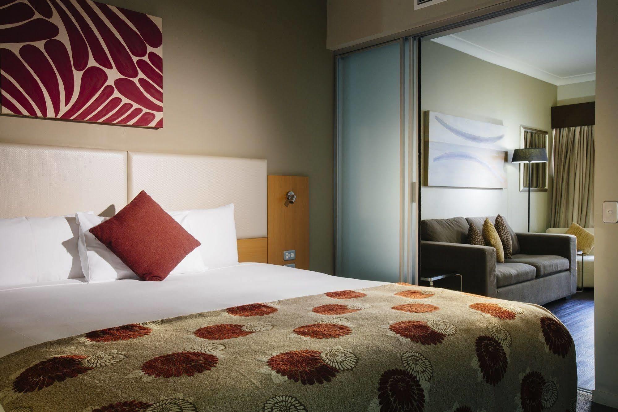 Grand Hotel And Apartments Townsville Eksteriør billede