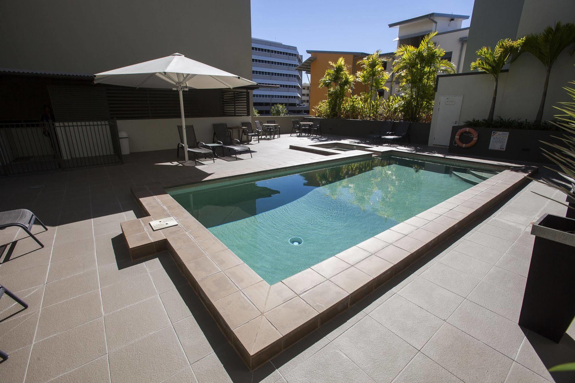 Grand Hotel And Apartments Townsville Eksteriør billede
